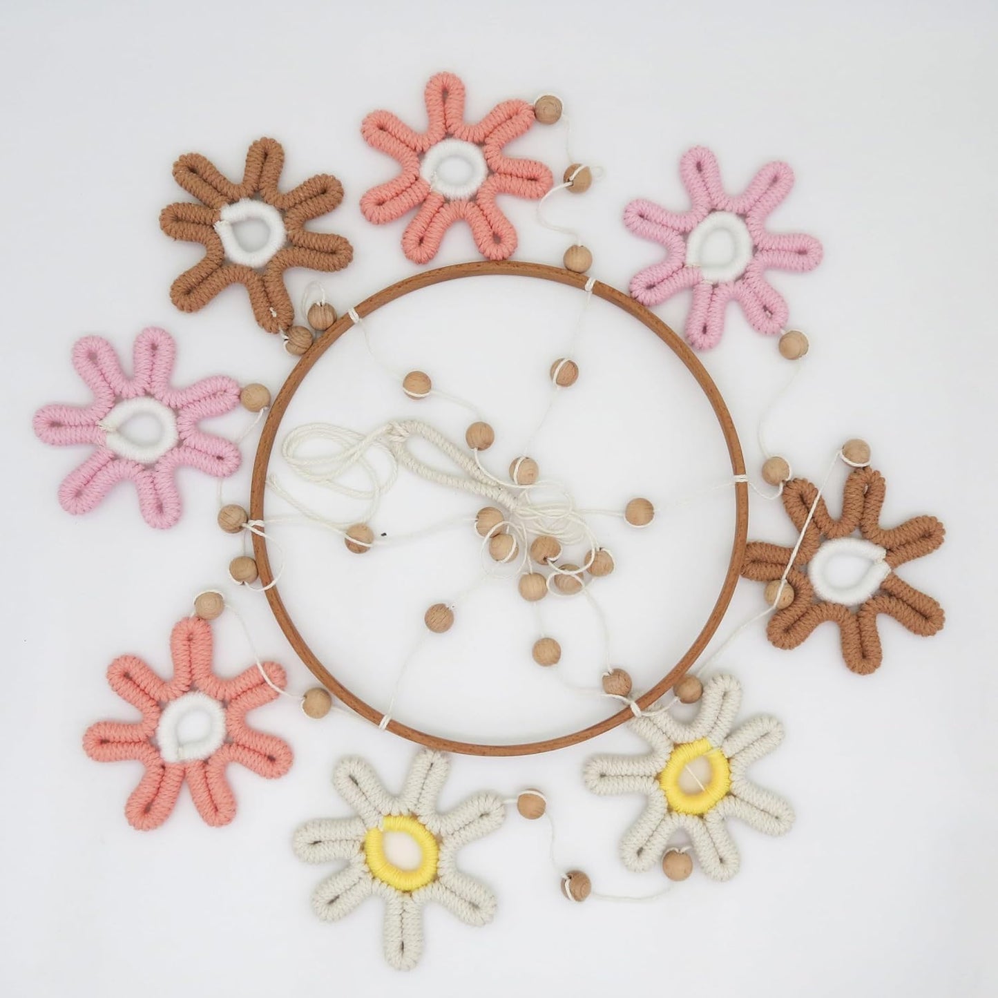 Woven Daisy Mobile for Crib, Baby Crib Mobile for Girls, Boho Daisy Crib Mobile, Daisy Nursery Decor for Baby