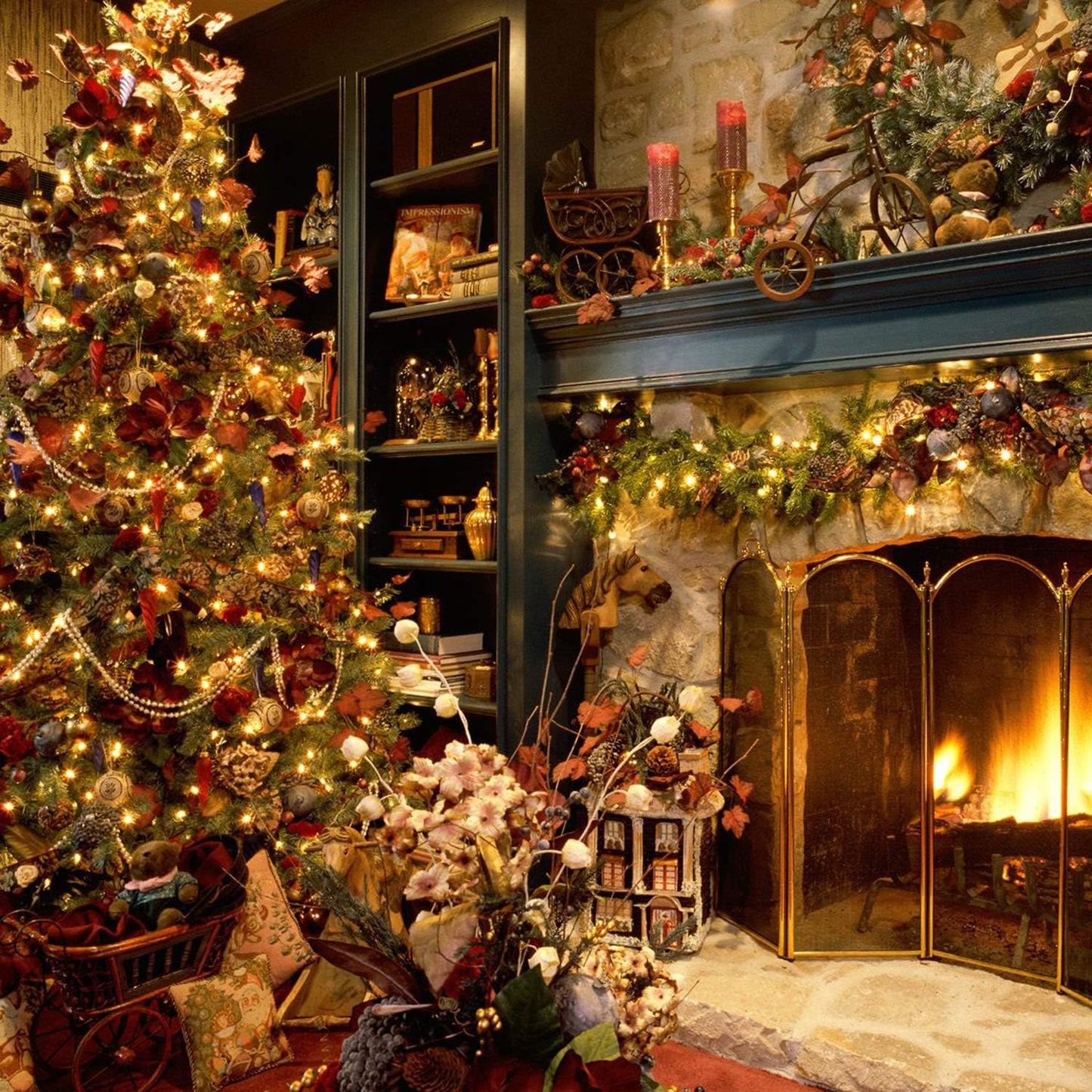 LED Christmas Mini Lights, 108 Feet 300 LED Clear Bulbs String Lights with 8 Light Modes, Connectable Fairy Lights Plug in for Outdoor Xmas Trees Garland Wreath Holiday Decorations, Warm White