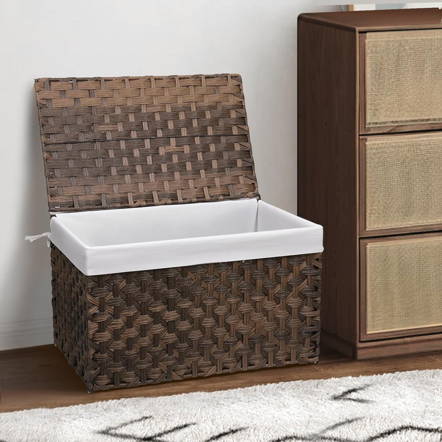 Wicker Storage Basket with Lid, 17.2 Gallon (65L) Small Blanket Basket with Lid, Woven Storage Bin with Handles, Removable Liner, Metal Frame, Foldable, for Bedroom, Laundry Room, Brown