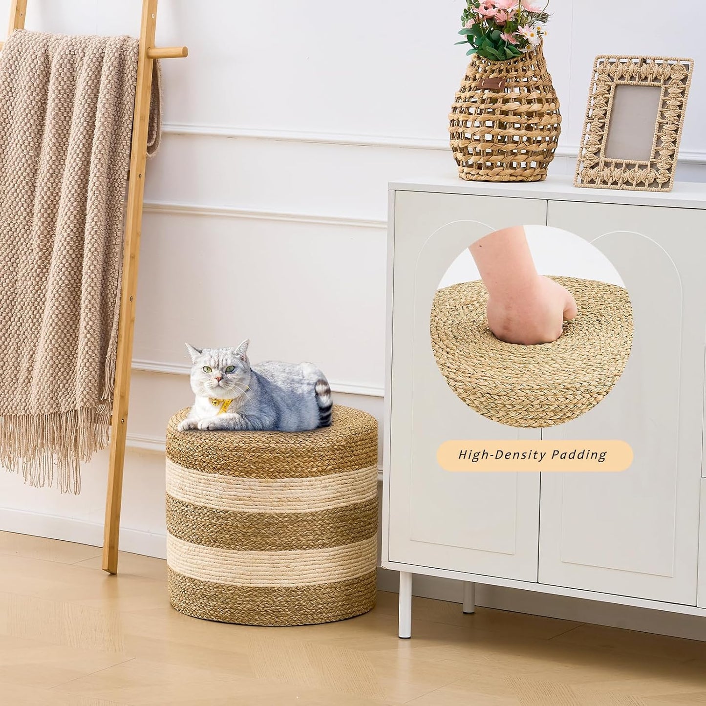 Handwoven Ottoman Pouf, Natural Seagrass Footstool, Round Braided Outdoor Seat with Sturdy Frame, Boho Accent Stool for Patio, Balcony, or Garden (Seagrass White)