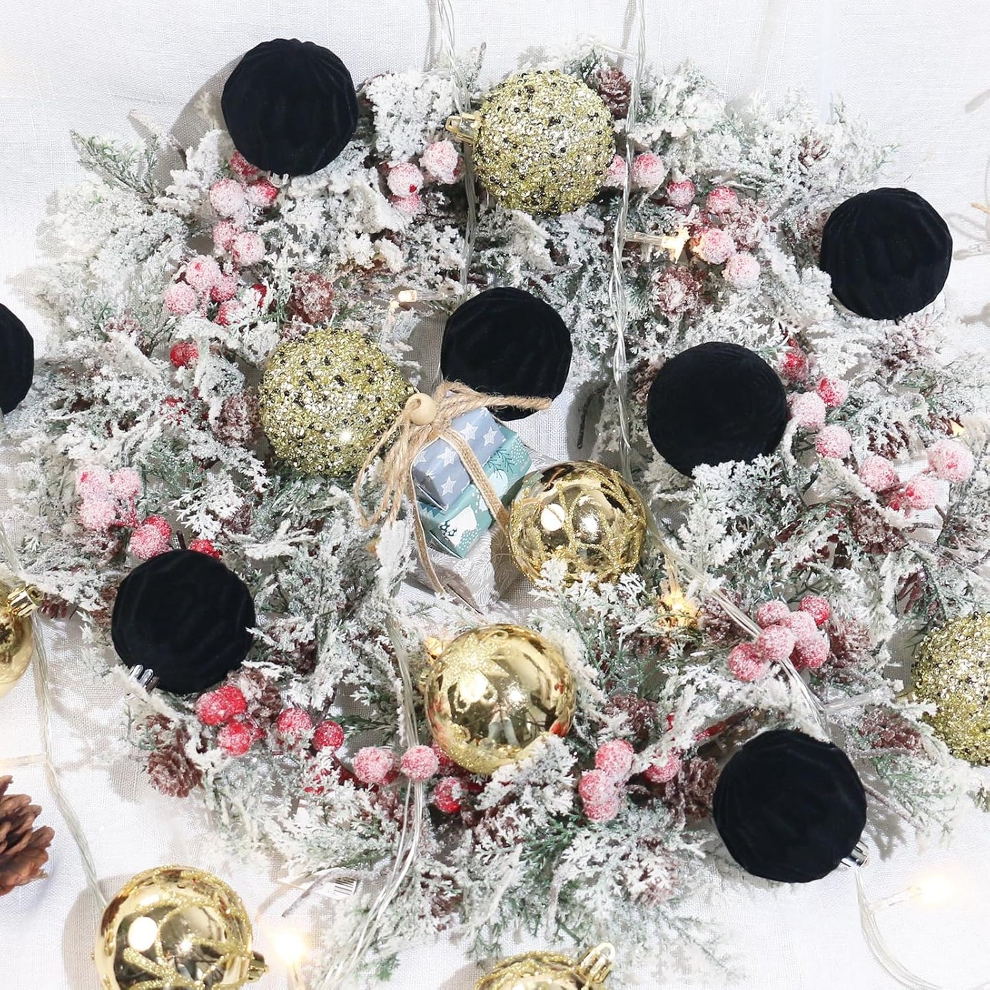 2.36In Velvet Christmas Ball Ornaments, 25PCS Black/Gold Flocked Christmas Tree Hanging Decorations, for Home Holiday Wedding Indoor Xmas Party Decor.