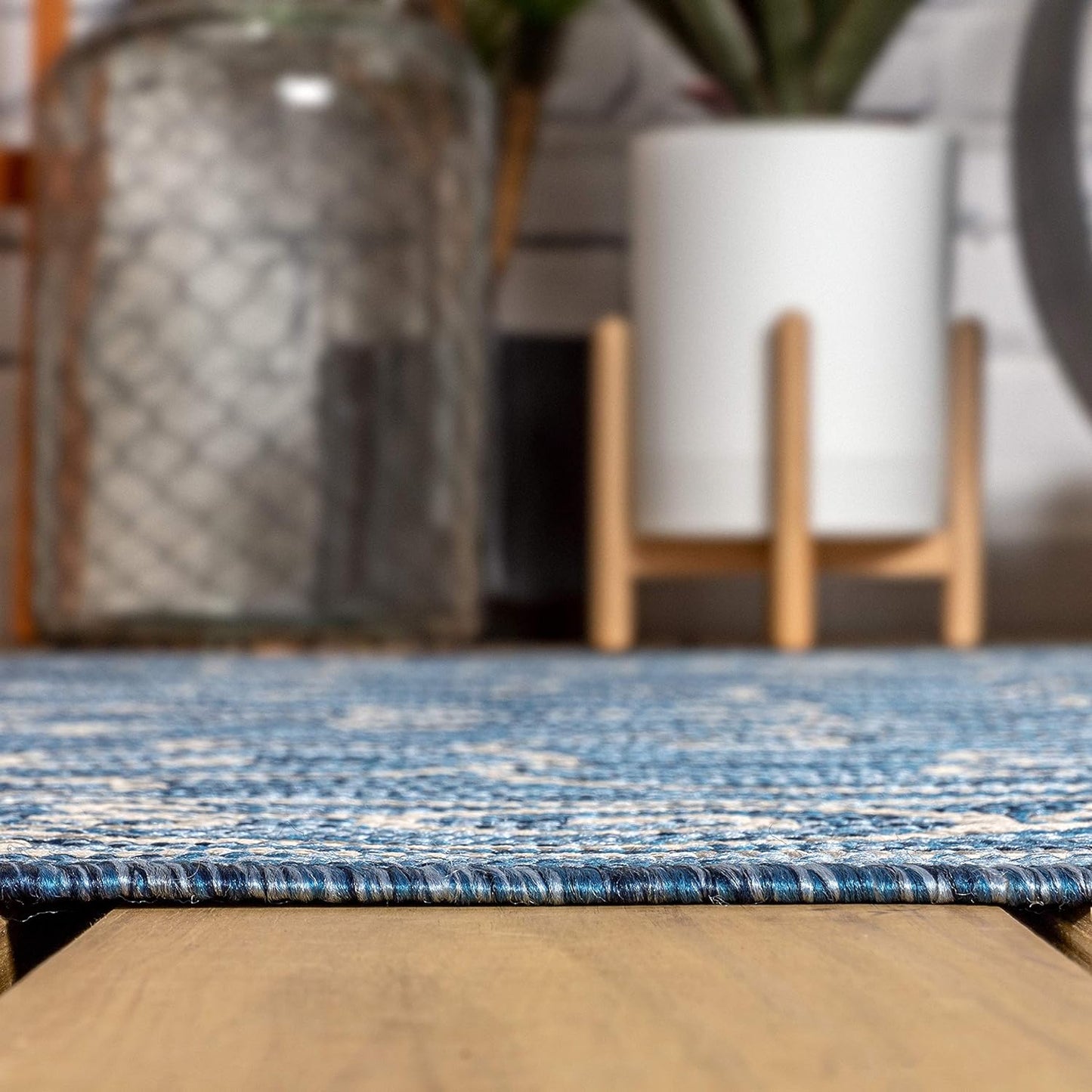 JONATHAN Y Vintage Filigree Indoor Outdoor Square Area Rug 8X8 Navy/Gray, Charleston Textured Weave for Backyard, Patio, Porch, Easy-Cleaning, High Traffic, Pet-Friendly, Non-Shedding (SMB106D-8SQ)