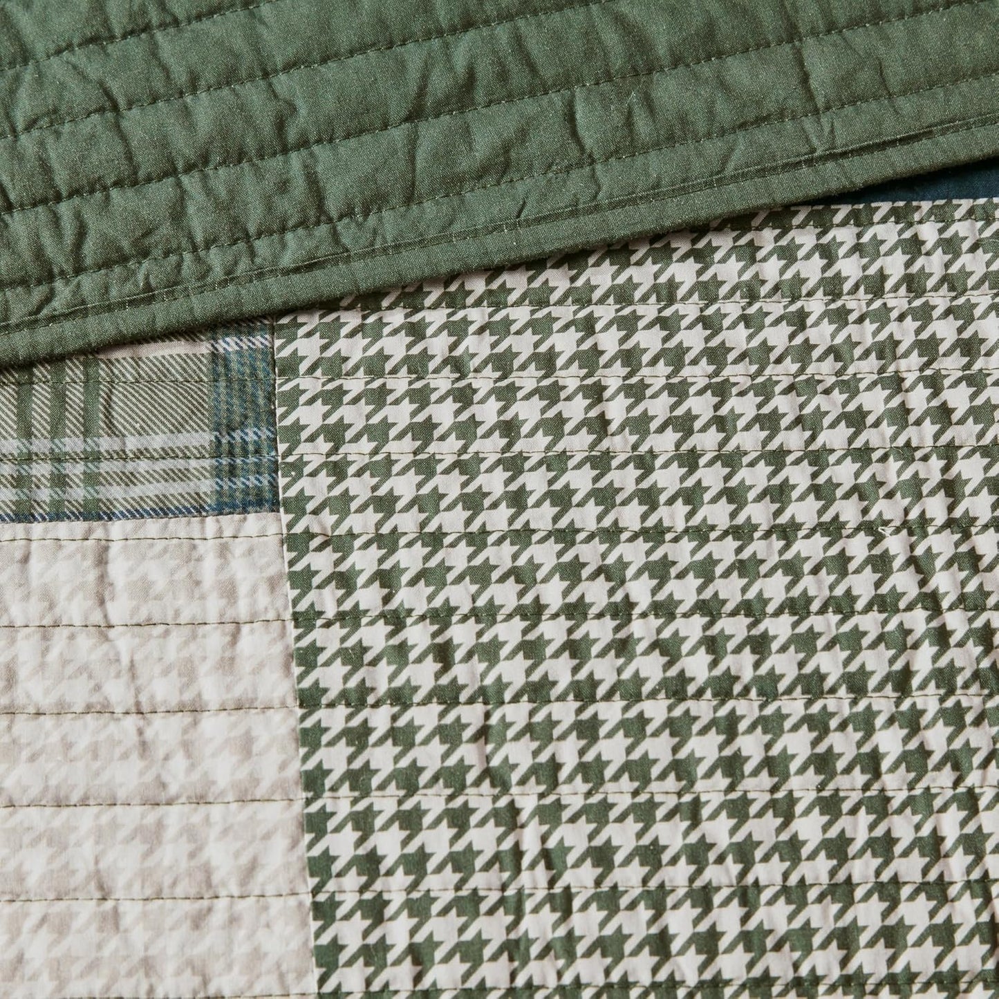 Woolrich Quilt Set Patchwork Channel Quilting, Cottege Coverlet for Twin Size Bed All Seasons, Lightweight Prewashed Cotton Coverlet Bedspread, Shams, Mill Creek, Oversized Twin/Twin XL Green 2 Piece