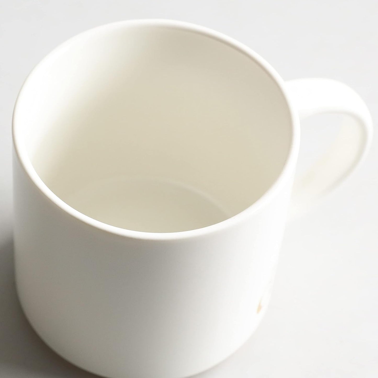 COLLECTIVE HOME - Monogram Ceramic Mugs, 15 oz Golden Initial Coffee Cups, Elegant Alphabet Tea Mugs, Elegant Personalized Mug with Gift Box, Luxurious Cups for Office and Home (g)