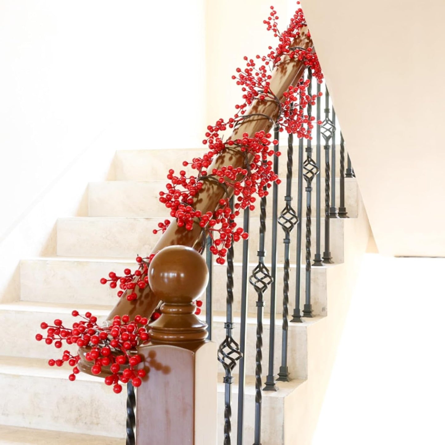 Joyhalo Red Berry Garland - 8.9 FT Christmas Holly Berry Vine for Christmas Tree, Winter Berry Garland for Mantle Xmas Tree Window Door Hanging Indoor Outdoor Holiday Decoration