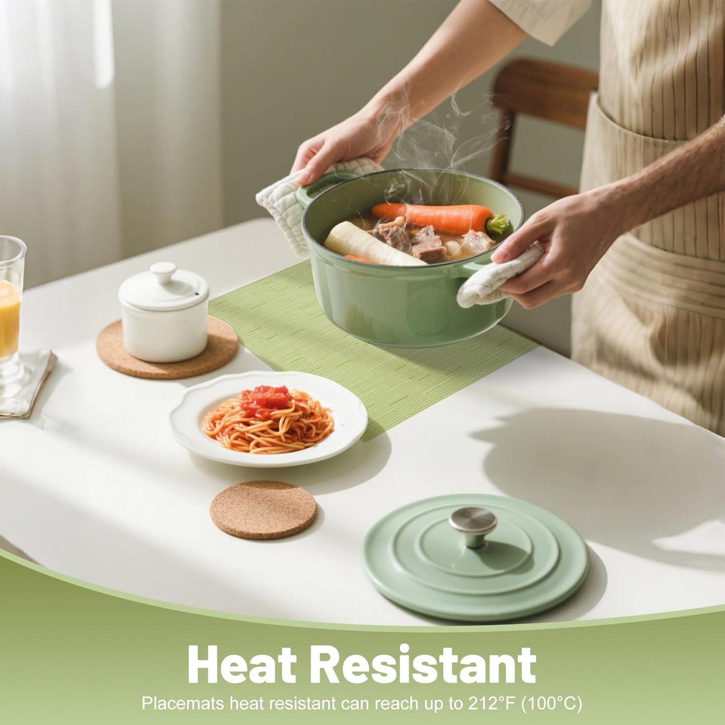 Placemats Set of 8，Non-Slip PVC Weave Table Mats Easy to Clean，Heat Resistant Place Mats for Kitchen Dining Table Decoration Indoor Outdoor，Pea Green