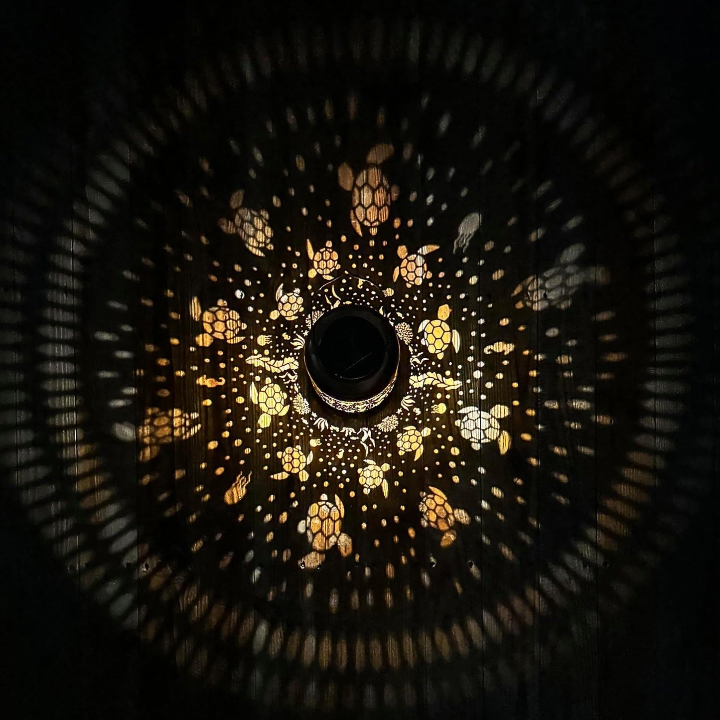 Sea Turtle Solar Lanterns Outdoor Waterproof,Hanging Solar Lights Sea Turtle Gifts for Women Metal LED Decorative Light for Yard,Patio,Lawn,Tabletop,Pathway,Landscape,Garden Decor