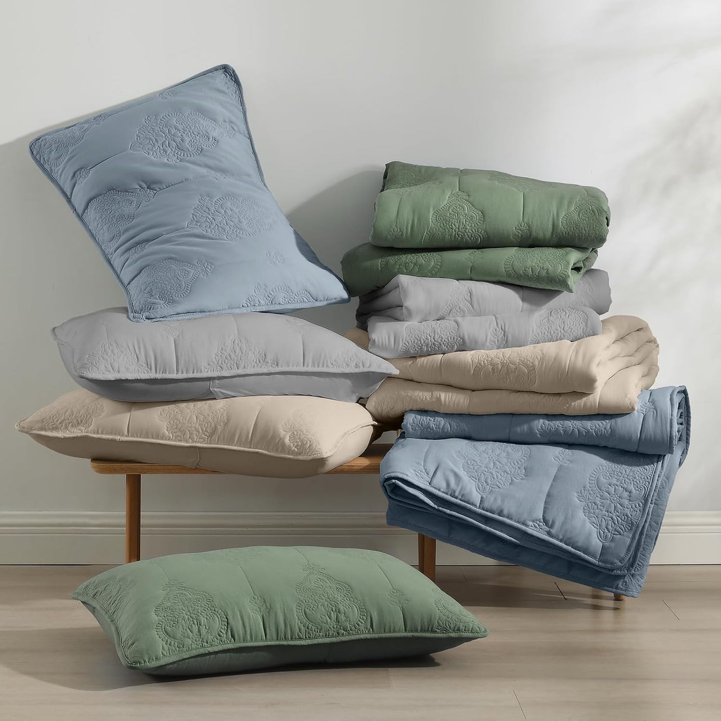 HORIMOTE HOME Grey Quilt King Size Floral Quilt Bedspread Lightweight Soft Pre-Washed Microfiber Bedcover, 3 Pieces Thin Comforter Bed Cover Bedding Set for All Season