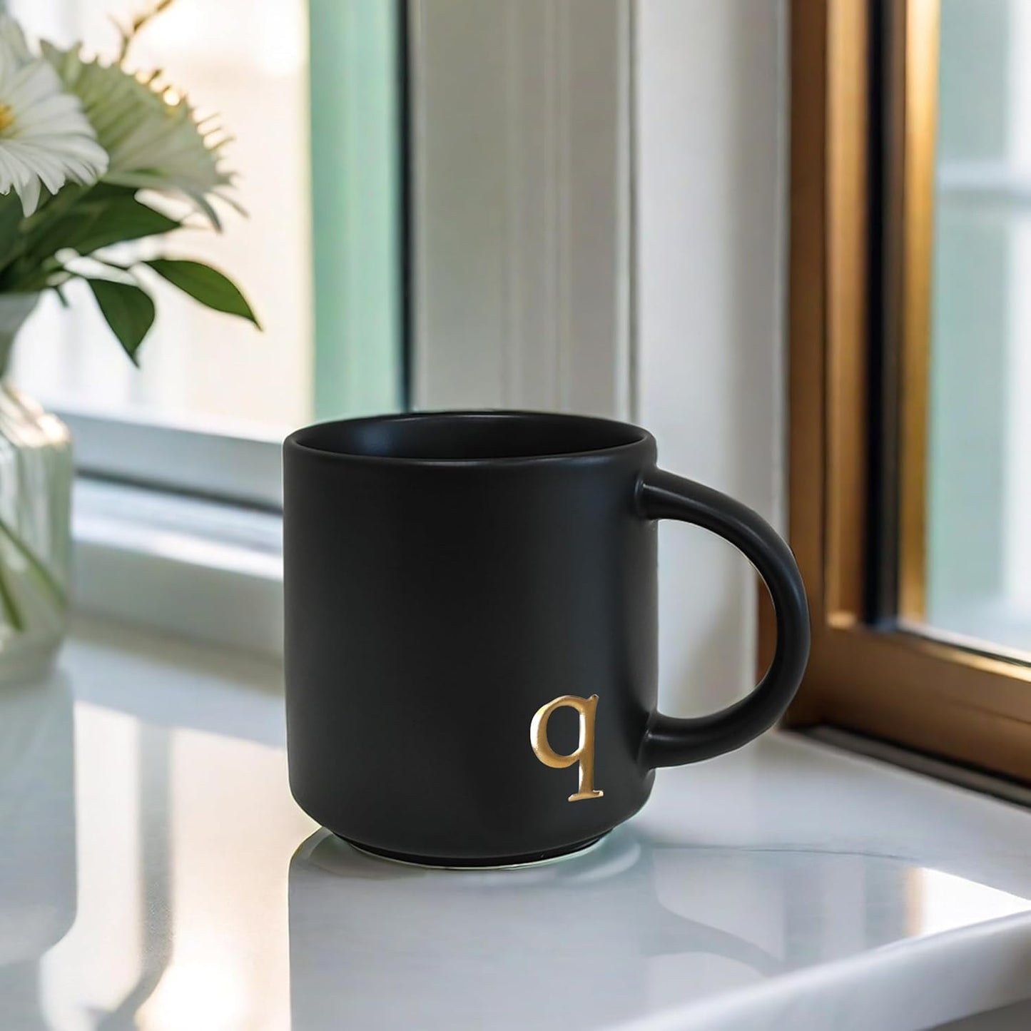 COLLECTIVE HOME - Black Monogram Ceramic Mugs, 15 oz Golden Initial Coffee Cups, Elegant Alphabet Tea Mugs, Personalized Halloween Mug with Gift Box, Perfect for Office and Home Décor (q)