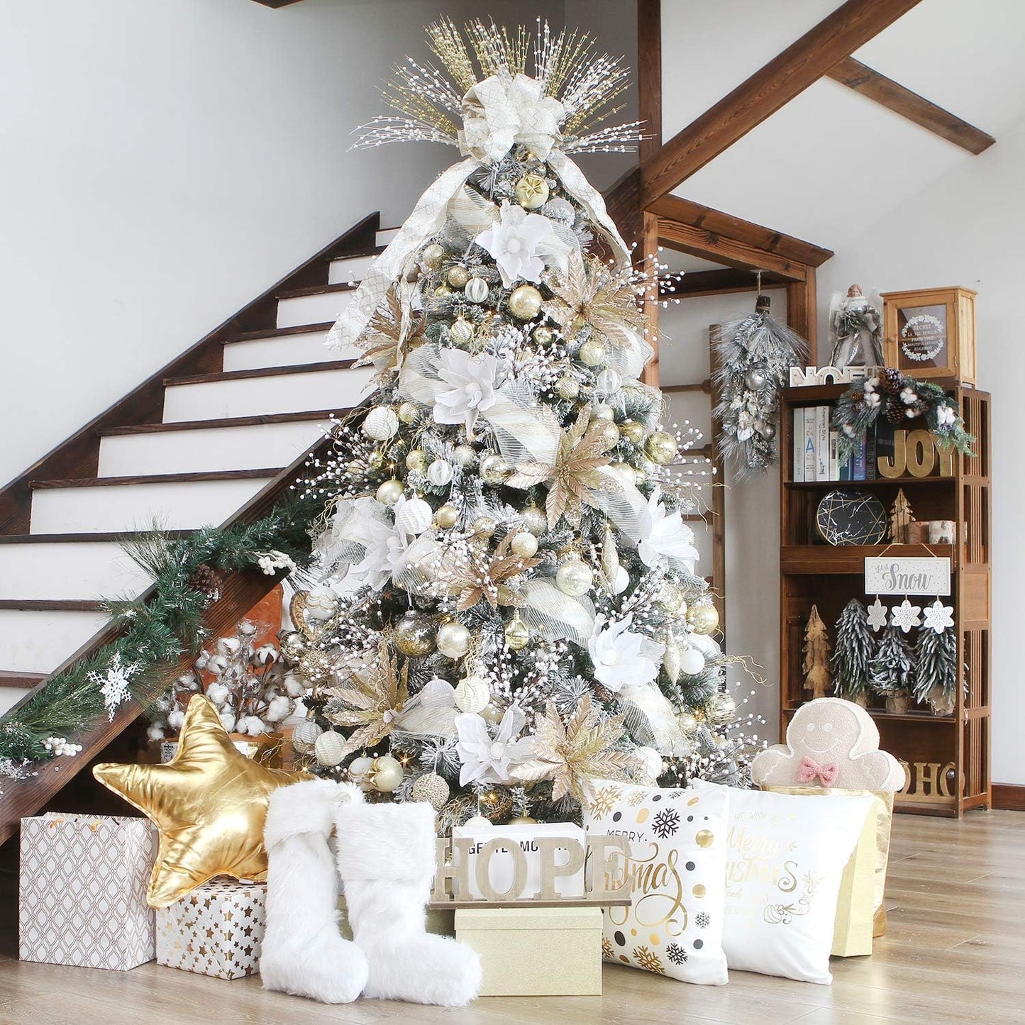 Sea Team 50mm/1.97" Shatterproof Clear Plastic Christmas Tree Ball Ornaments Set, Decorative Hanging Transparent Xmas Baubles with Stuffed Delicate Decorations (30 Counts, Gold)