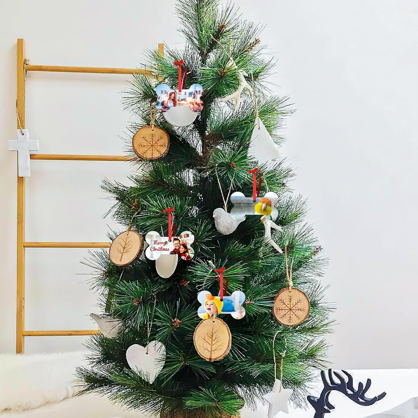 Personalized Christmas Ornaments 2025, Wood Custom Photo Text Hanging Ornament Customized Christmas Tree Decorations Gift for Family, Kids, Friends, Couples, Wedding