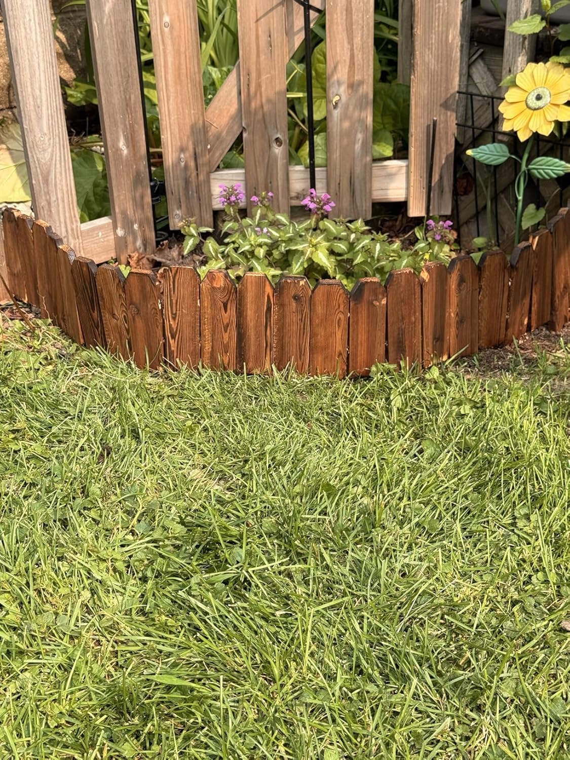 Wood Fence Border for Garden Beds – 9.8" H x 47" L Wooden Landscape Edging Panels, Rustic Decorative Outdoor Divider for Lawn, Path, and Yard Design (9-Pack)