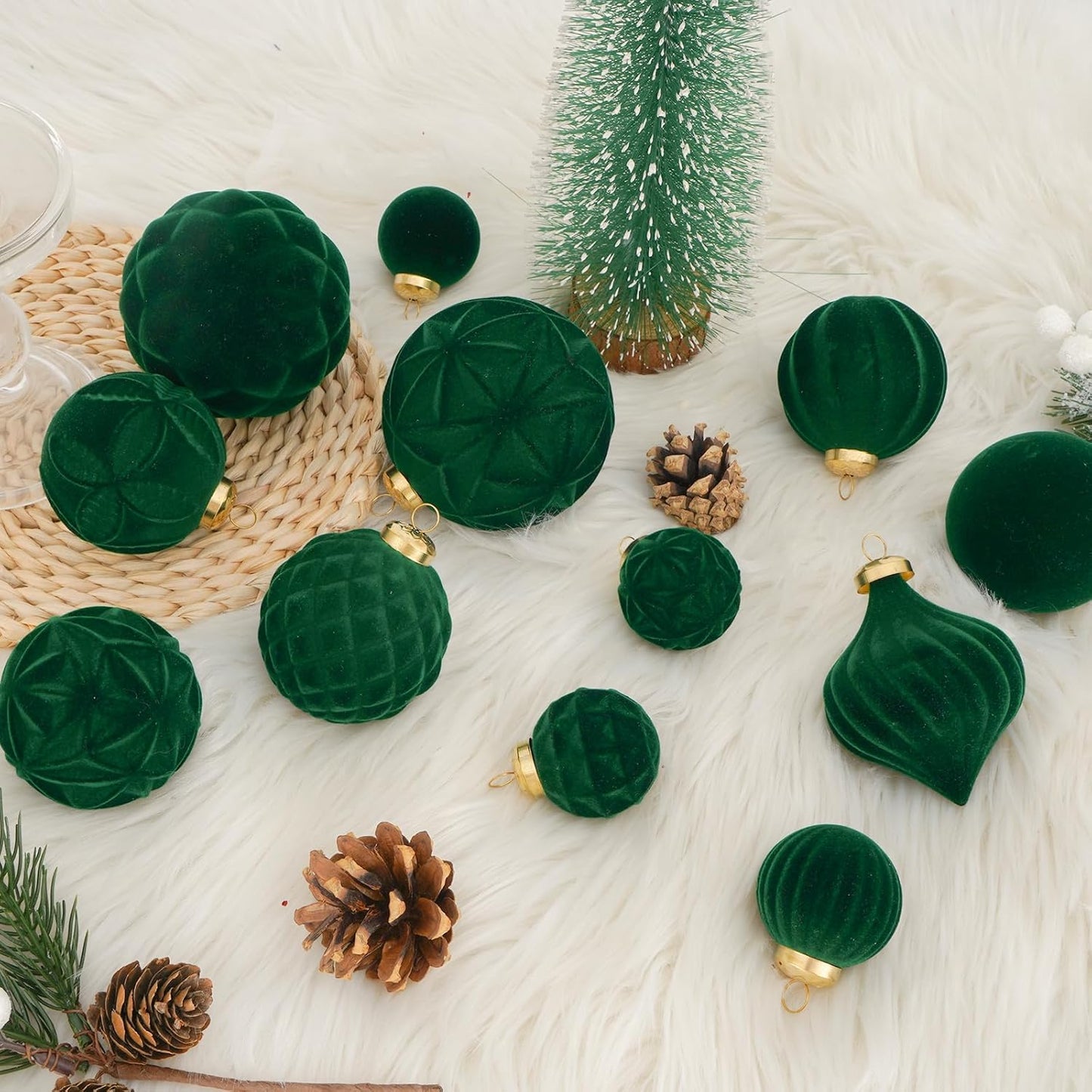 46PCS Velvet Christmas Ball Ornaments Set, Flocked Shatterproof Xmas Tree Decor, Assorted Hanging Ornaments with Loop for Holiday Home Decor, Christmas Tree, Mantel, Party Decoration (Green)