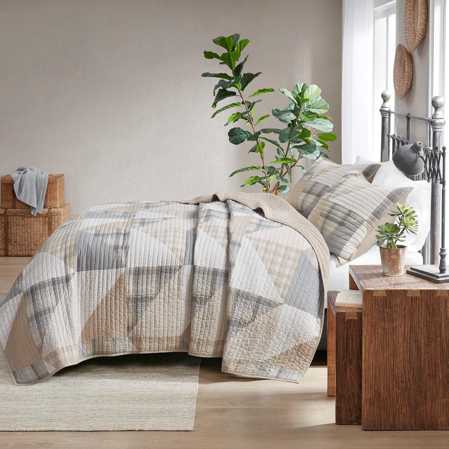 Woolrich Olsen Reversible Quilt Set - Cottage Styling Reversed to Solid Color, All Season Lightweight Coverlet, Cozy Bedding Layer, Matching Shams, Oversized King/Cal King Geometric Plaid Tan 3 Piece