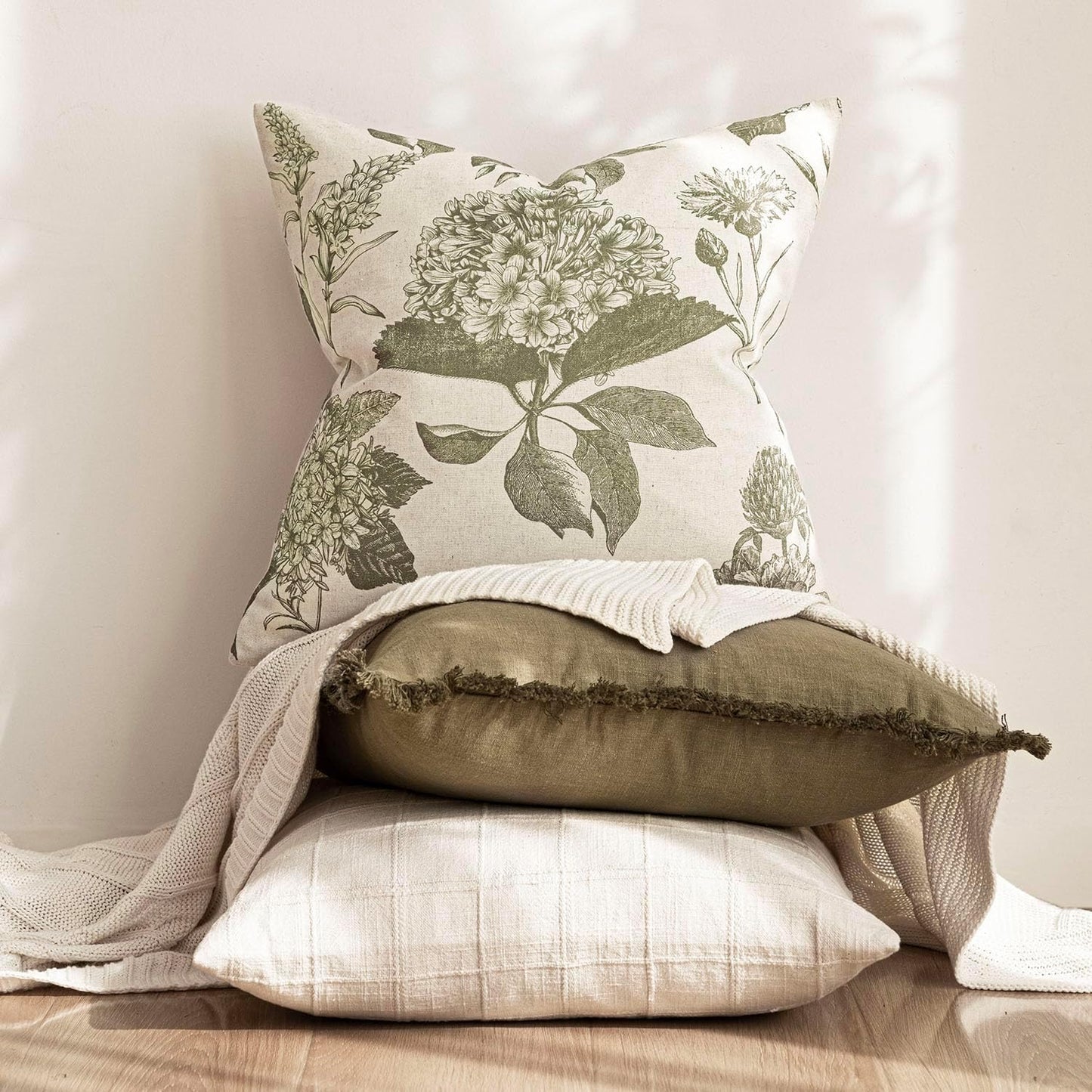 Foindtower Set of 2 Linen Floral Throw Pillow Covers Vintage Accent Print Decorative Cushion Covers Farmhouse Boho Home Decor for Sofa Chair Couch Bedroom Living Room Outdoor,20×20 Inch,Sage Green