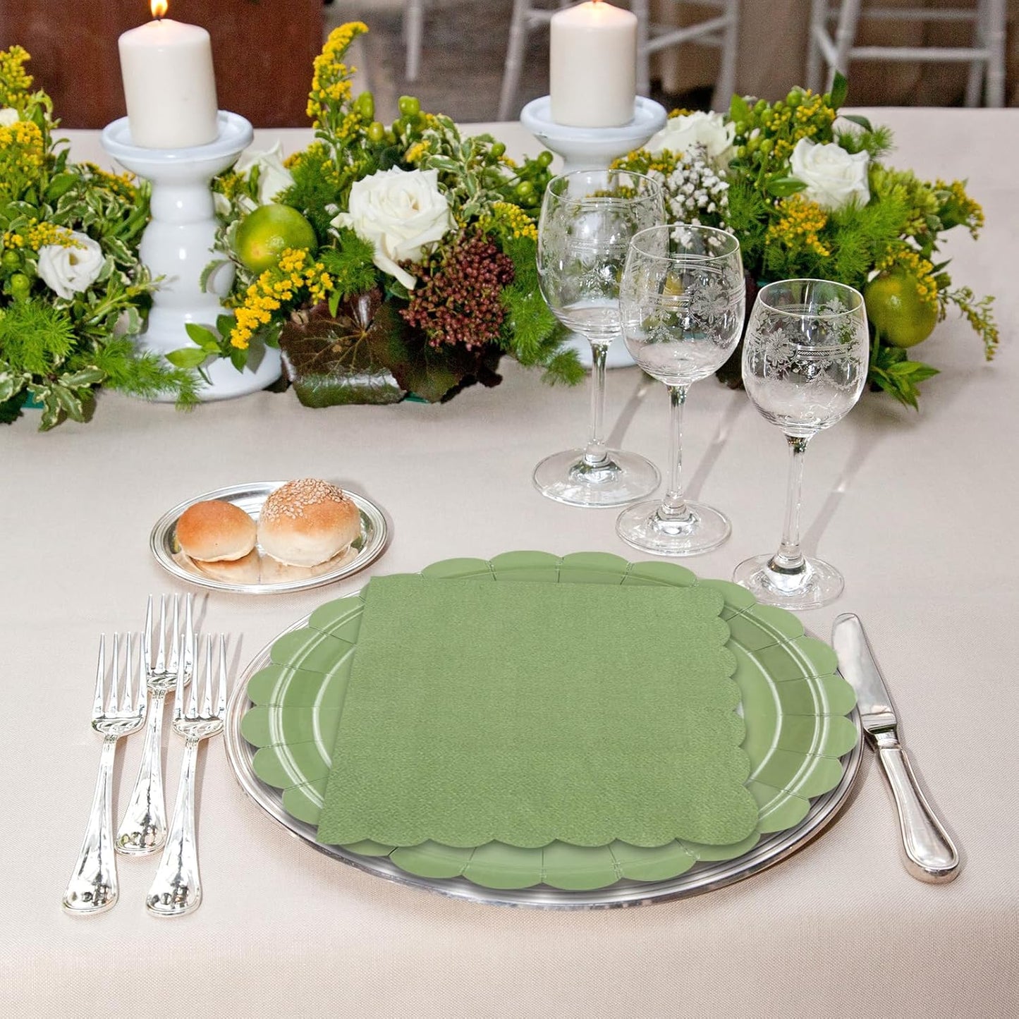 40 Pcs Party Dessert Plates and Napkins Sets Sage Green 9" Paper Plates and 6.5" Napkins Party Supplies Tableware Decoration For Birthday Picnic