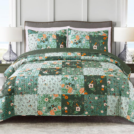 Exclusivo Mezcla Reversible Boho Quilt Set Twin Size, 2 Pieces Patchwork Green All Season Bedspreads, Ultra Soft Floral Coverlet Bedding Set with Printed Pattern (1 Quilt, 1 Pillow Sham)