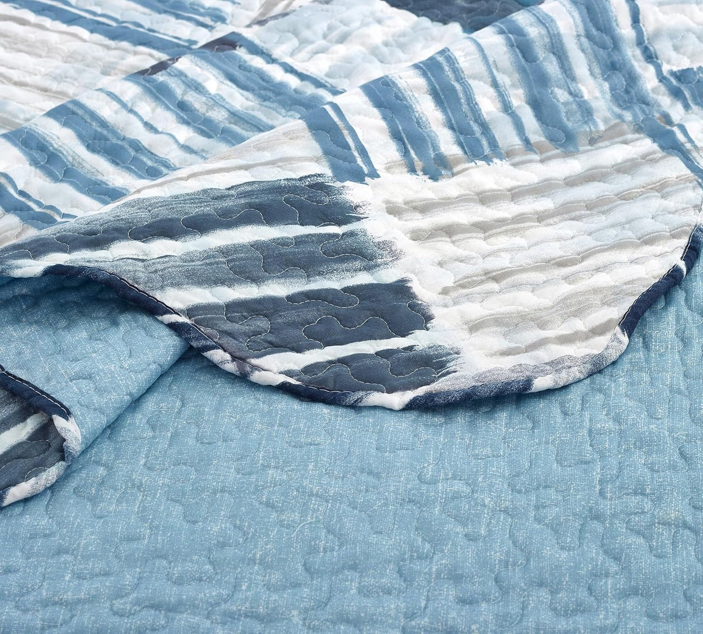 Brilliant Sunshine Blue and Grey Stripe Blocks Patchwork, 3-Piece Quilt Set with 2 Shams, Reversible Bedspread, Soft Lightweight Coverlet, All-Season, Full/Queen, Blue Grey