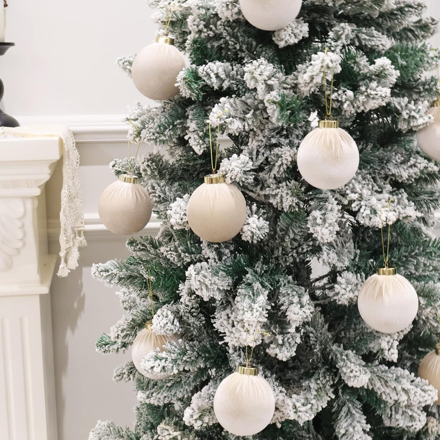 6inch Big Velvet Christmas Ornaments, 2pcs Flocked Ornaments Balls Sets for Christmas Tree Decorations Beige