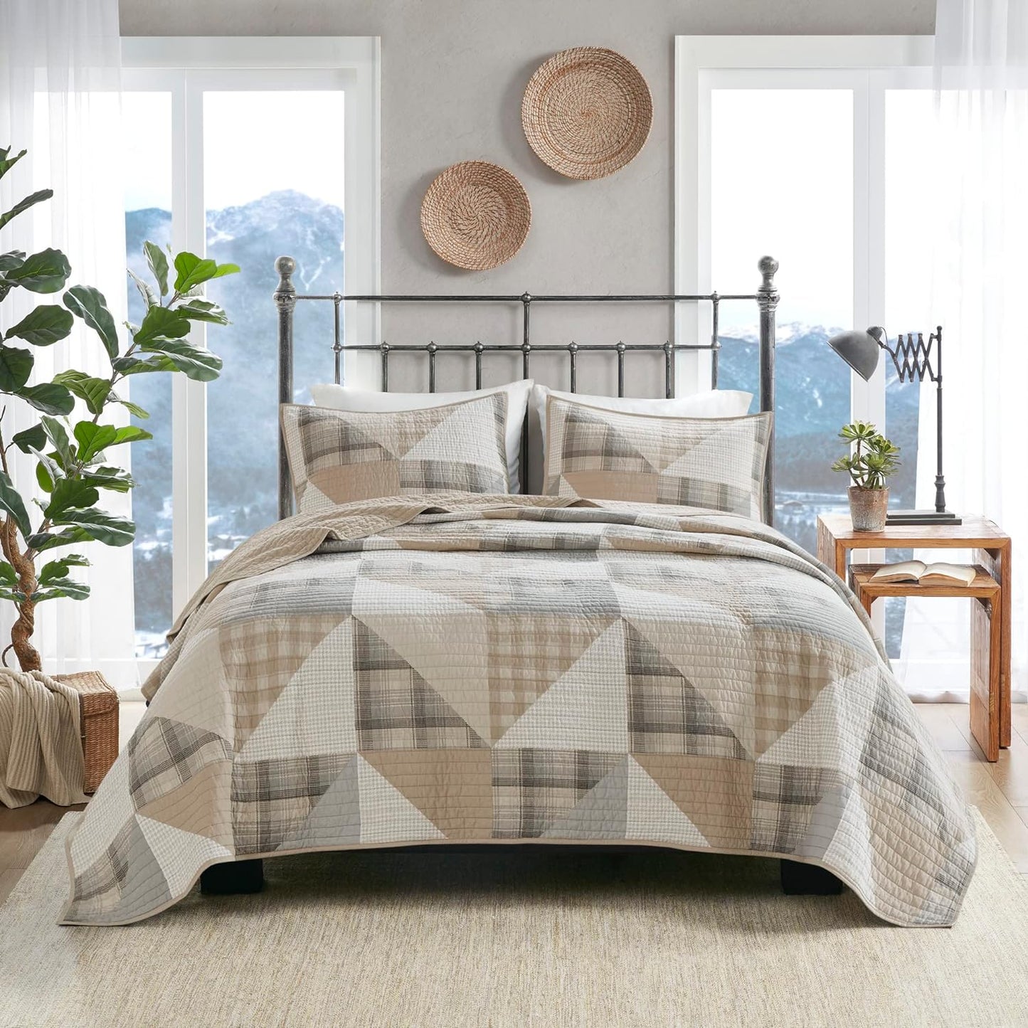 Woolrich Olsen Reversible Quilt Set - Cottage Styling Reversed to Solid Color, All Season Lightweight Coverlet, Cozy Bedding Layer, Matching Shams, Oversized King/Cal King Geometric Plaid Tan 3 Piece