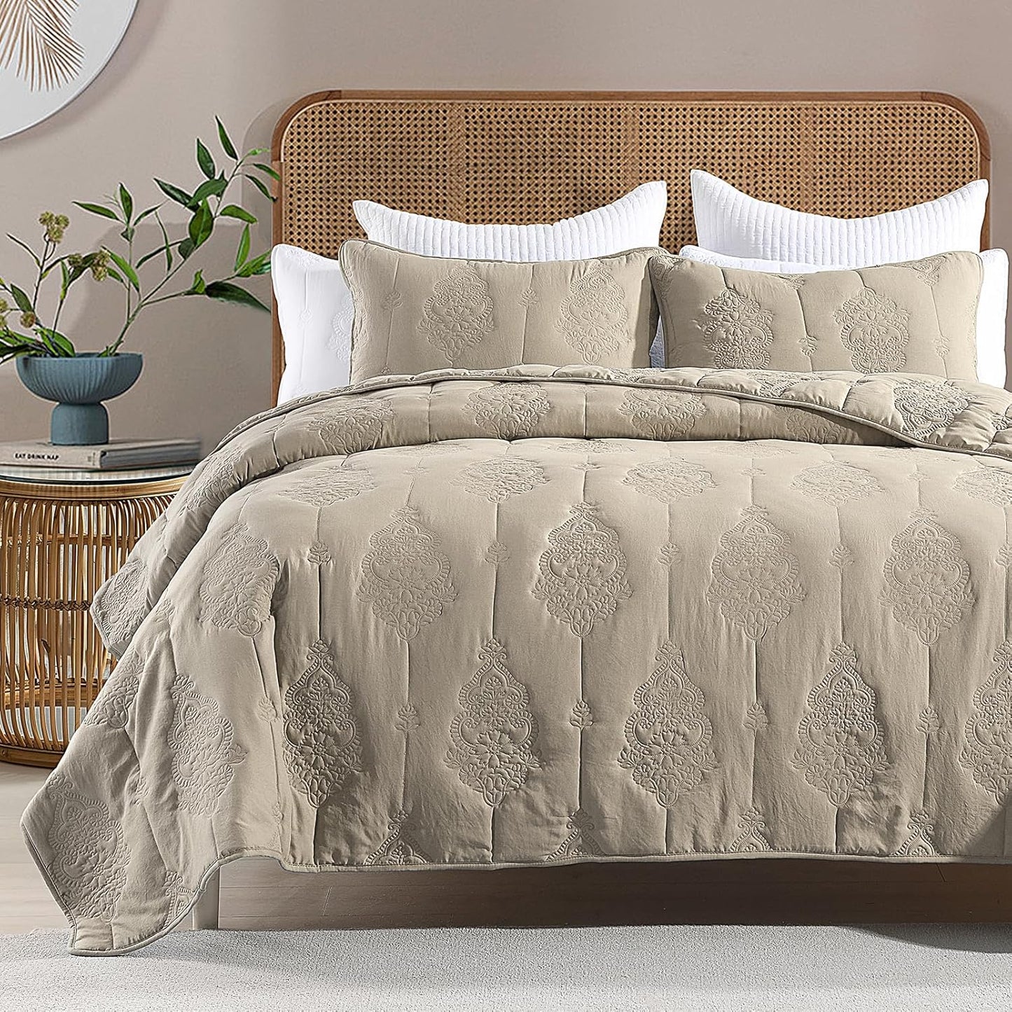 HORIMOTE HOME Khaki Quilt King Size Floral Quilt Bedspread Lightweight Soft Pre-Washed Microfiber Bedcover, 3 Pieces Thin Comforter Bed Cover Bedding Set for All Season