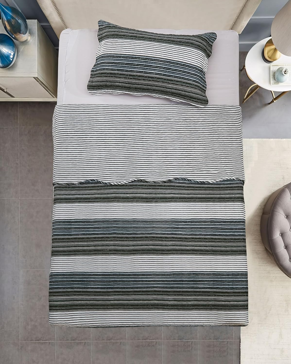 Brilliant Sunshine Multi Grey Stripes Patchwork, 2-Piece Quilt Set with 1 Sham, Reversible Bedspread, Soft Lightweight Coverlet, All-Season, Twin, Multi Grey