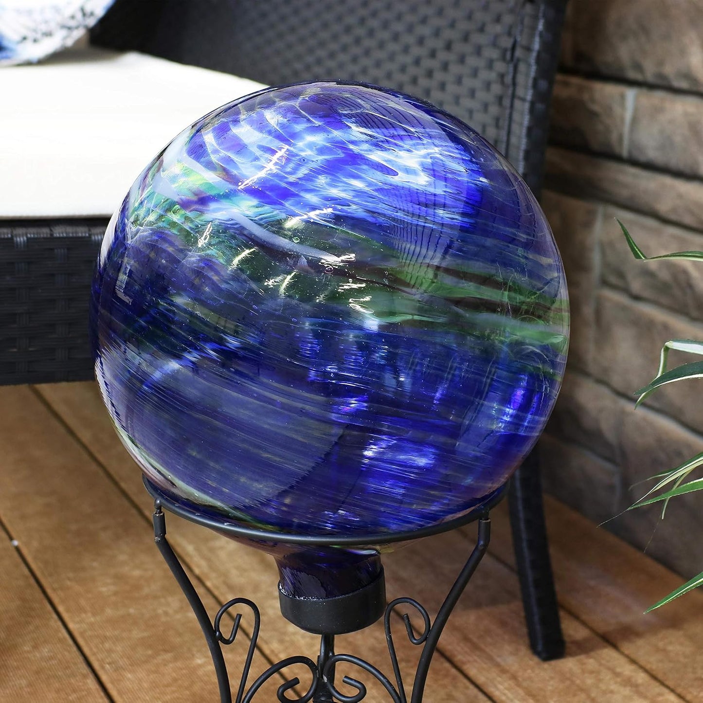 Sunnydaze 10-Inch Gazing Ball for Garden - Glass Gazing Globe for Outside - Garden Orb Yard Decor - Northern Lights