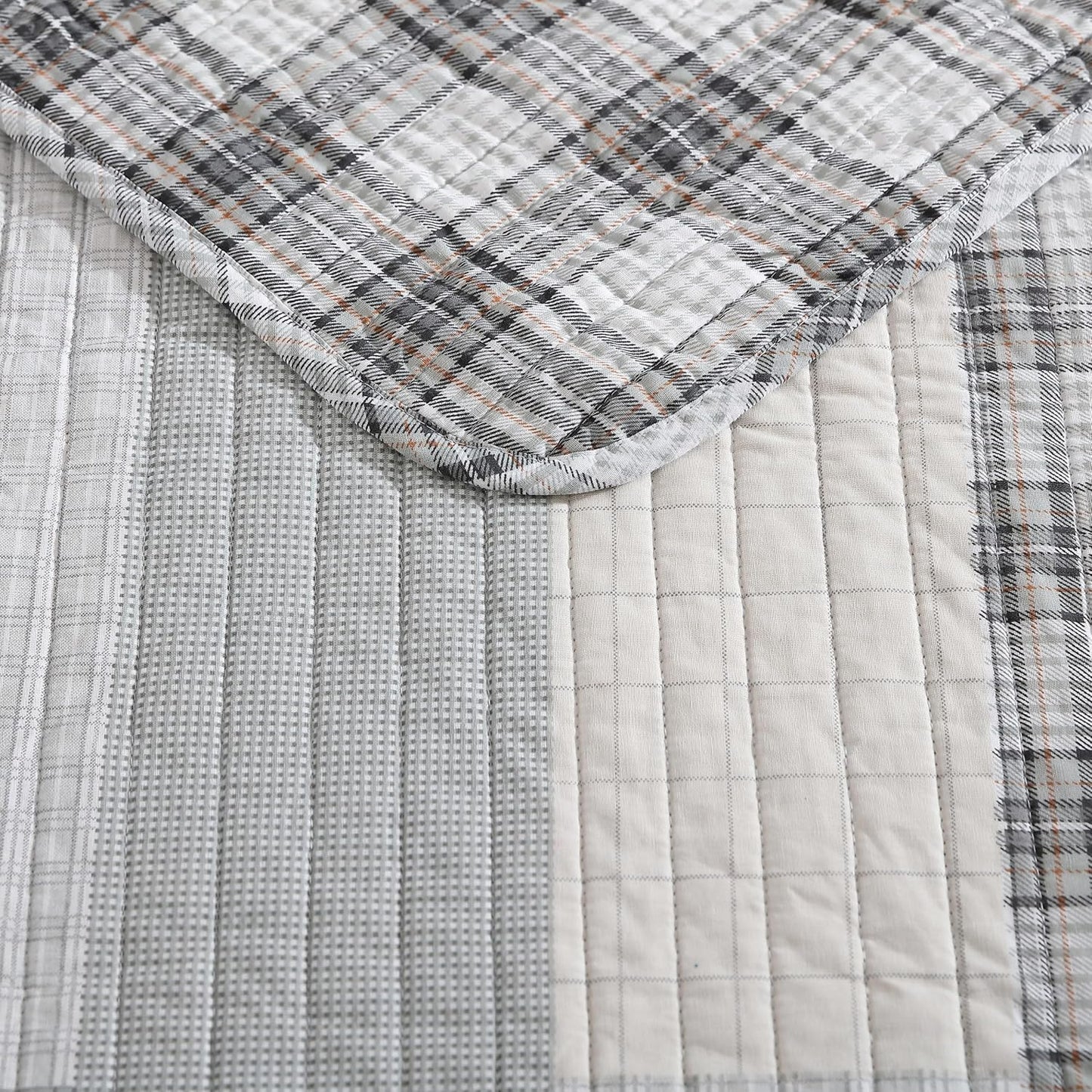 Eddie Bauer - Queen Quilt Set, Cotton Reversible Bedding with Matching Shams, Home Decor for All Seasons (Fairview Grey, Queen)