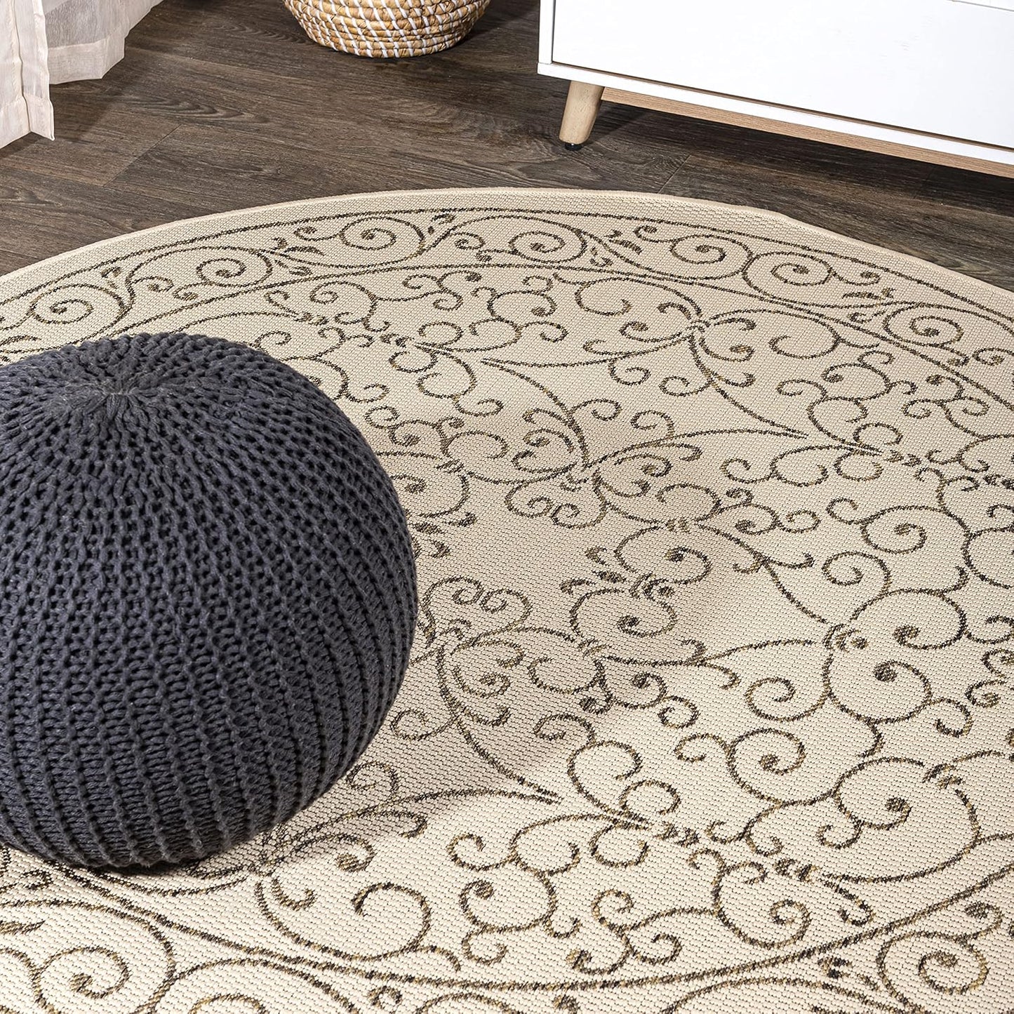 JONATHAN Y Vintage Filigree Indoor Outdoor Round Area Rug 9 Ft Beige/Brown, Charleston Textured Weave for Backyard, Patio, Porch, Easy-Cleaning, High Traffic, Pet-Friendly, Non-Shedding (SMB106A-9R)