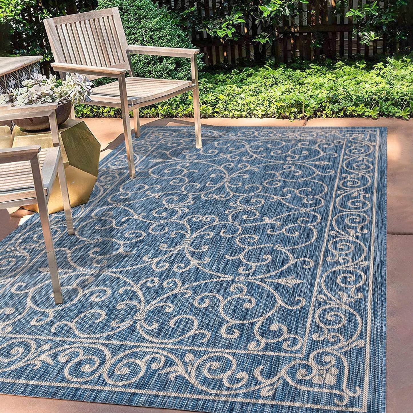 JONATHAN Y Vintage Filigree Indoor Outdoor Area Rug 5X8 Navy/Gray, Charleston Textured Weave for Backyard, Patio, Porch, Easy-Cleaning, High Traffic, Pet-Friendly, Non-Shedding (SMB106D-5)