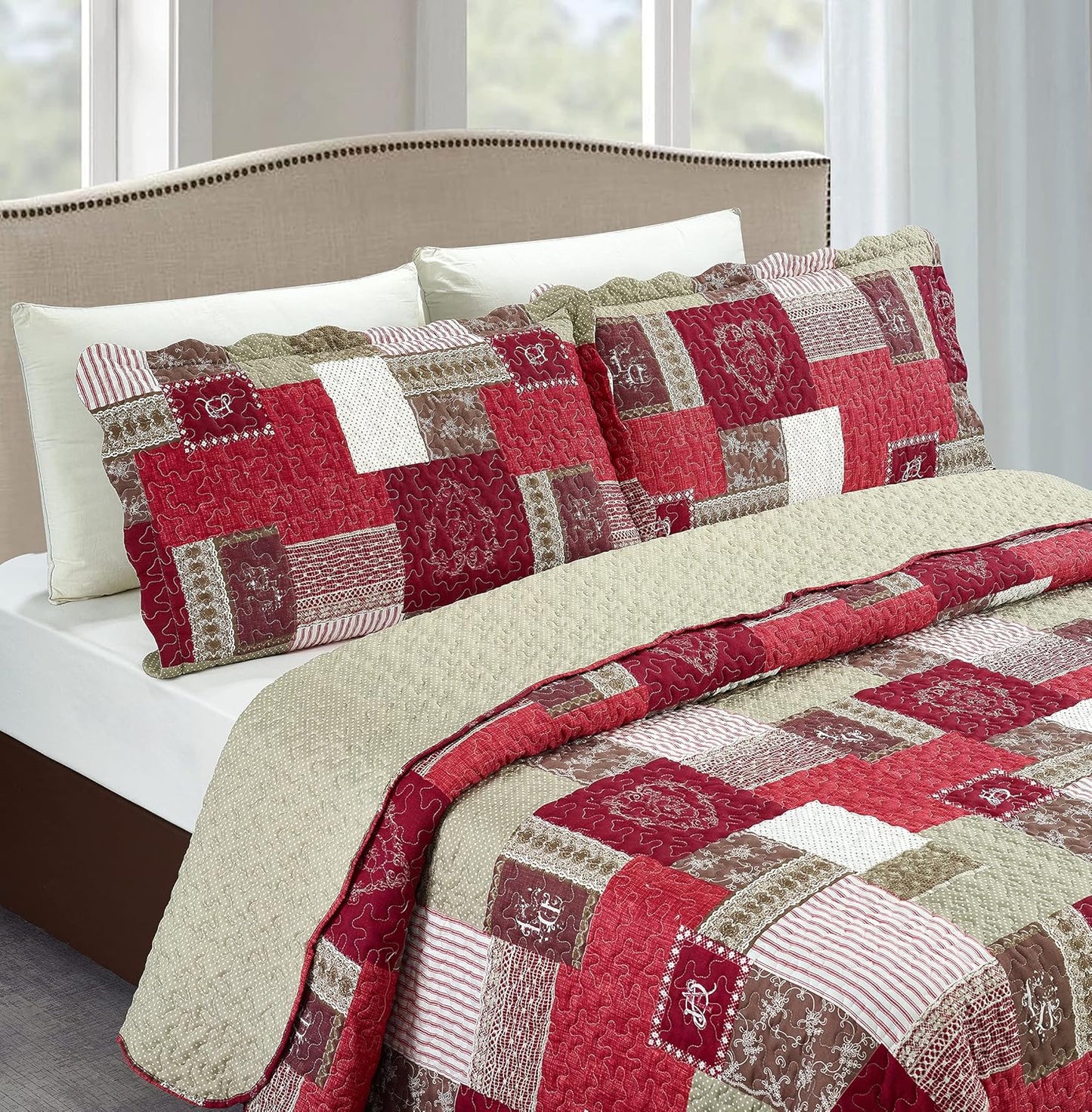 Brilliant Sunshine Burgundy Heart Love, Floral and Lace Patchwork, 3-Piece Quilt Set with 2 Shams, Reversible Bedspread, Soft Lightweight Coverlet, All-Season, King, Burgundy