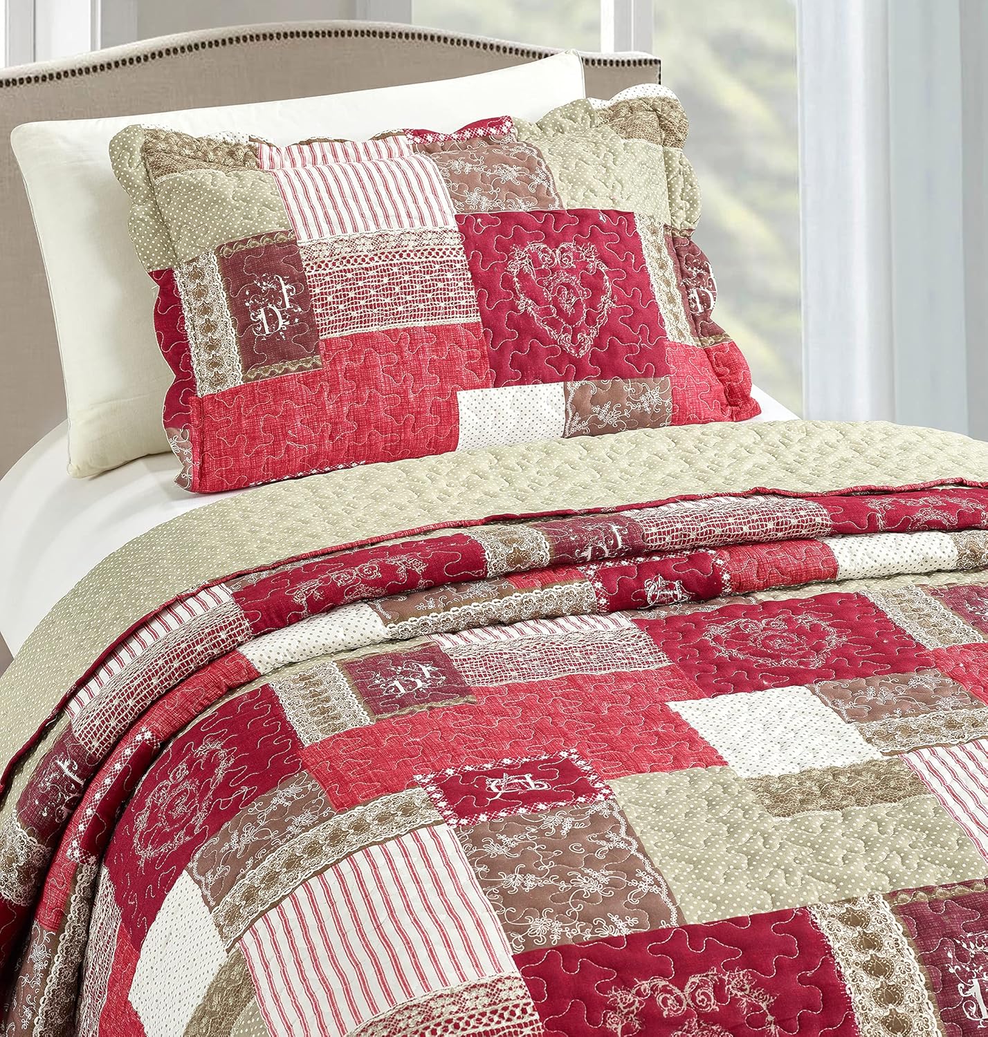 Brilliant Sunshine Burgundy Heart Love, Floral and Lace Patchwork, 2-Piece Quilt Set with 1 Sham, Reversible Bedspread, Soft Lightweight Coverlet, All-Season, Twin, Burgundy