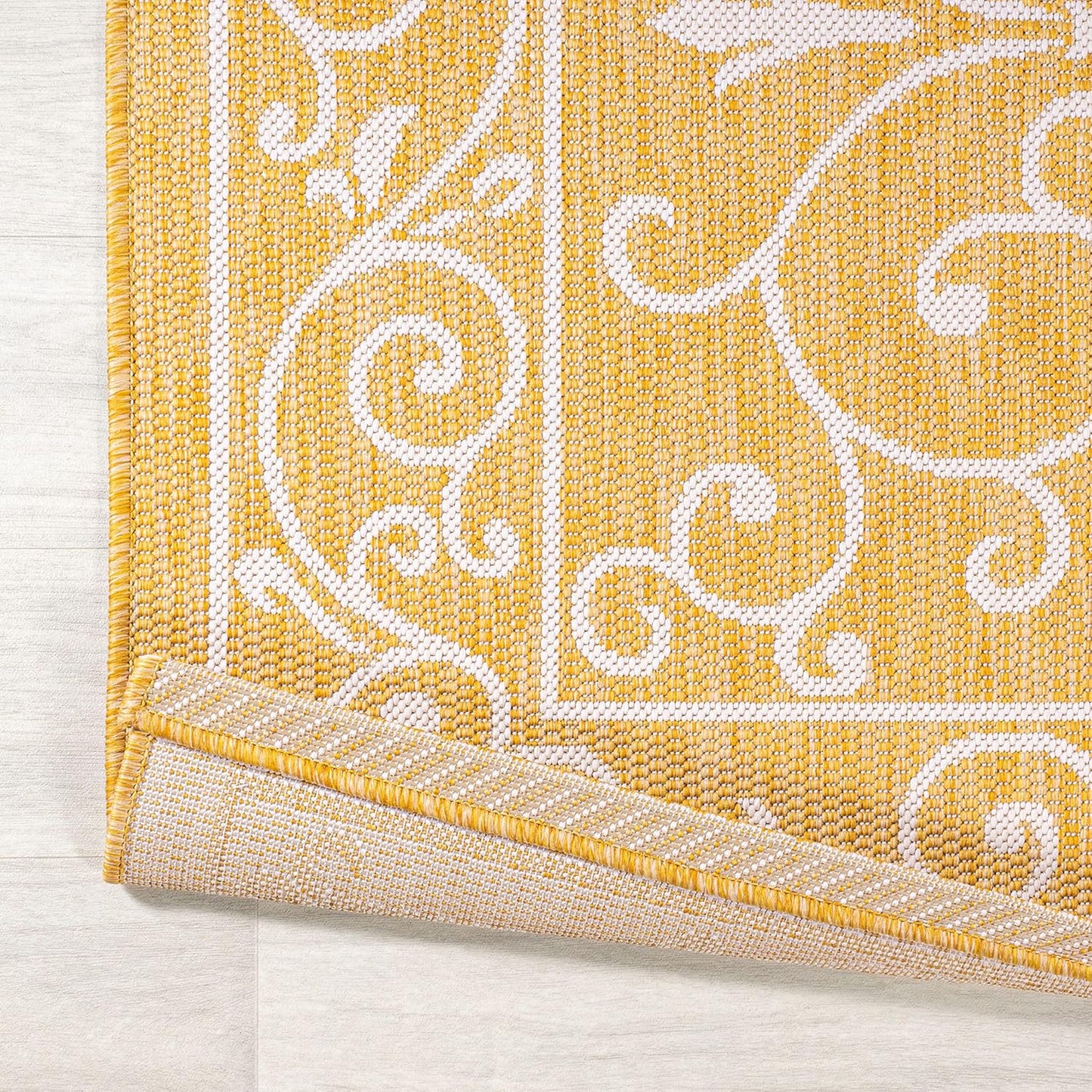 JONATHAN Y Vintage Filigree Indoor Outdoor Square Area Rug 5X5 Yellow/Cream, Charleston Textured Weave for Backyard, Patio, Porch, Easy-Cleaning, High Traffic, Pet-Friendly, Non-Shedding SMB106L-5SQ